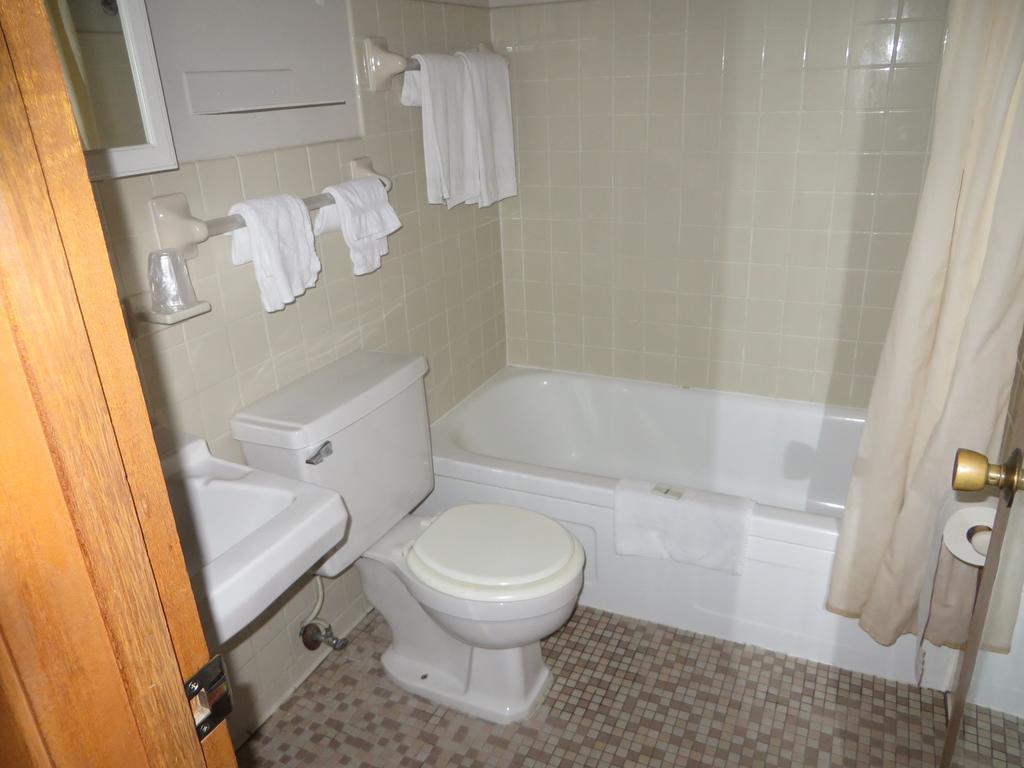 2Nd Street Inn & Suites Rochester Værelse billede